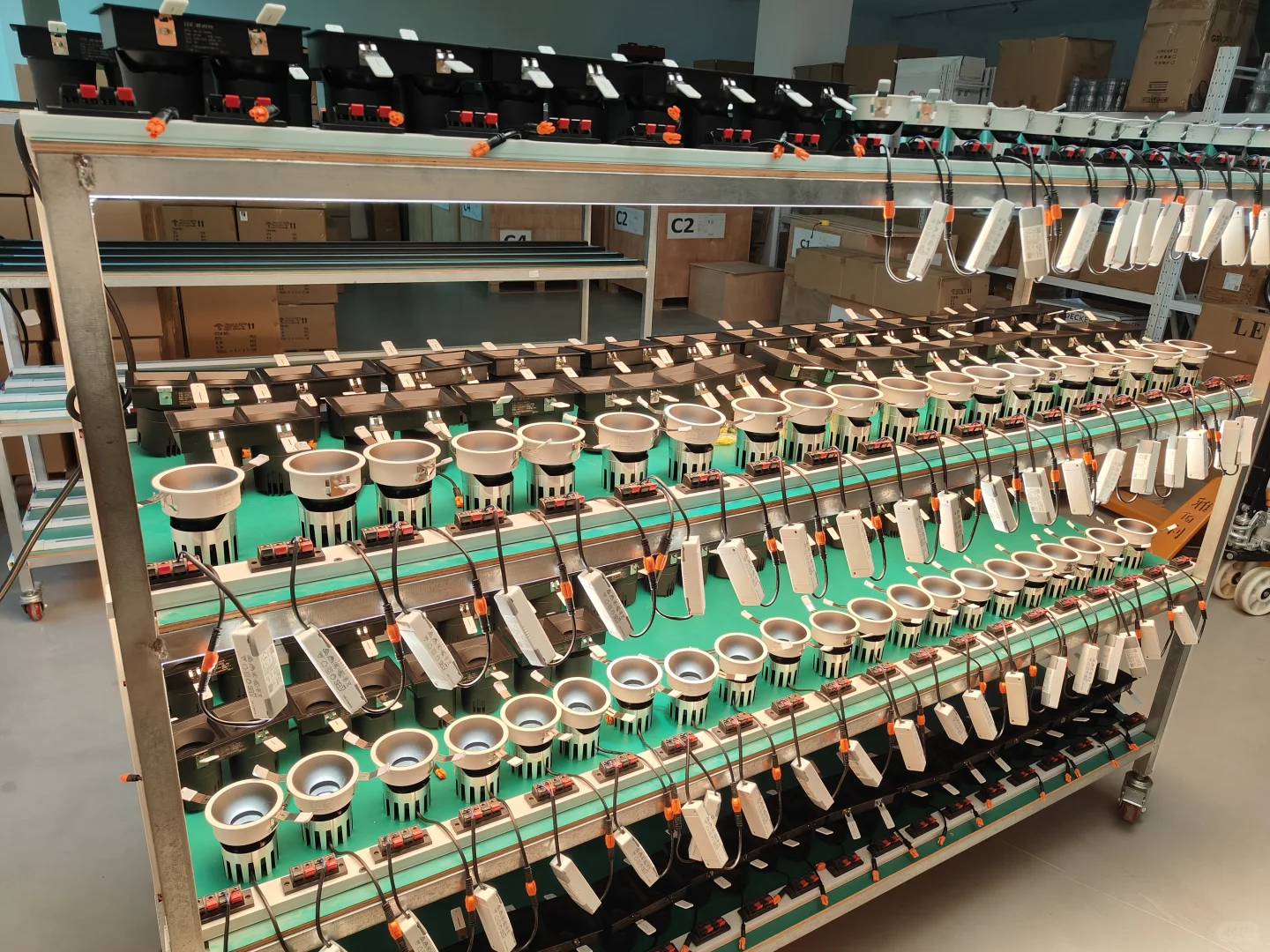 ?揭秘智能照明工厂:未来家居的光之魔法