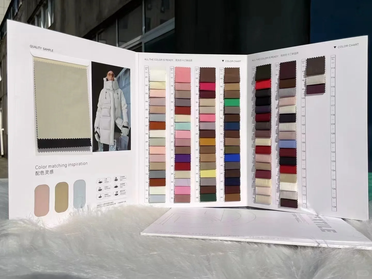 火爆?2025年的泡芙款羽绒服面料