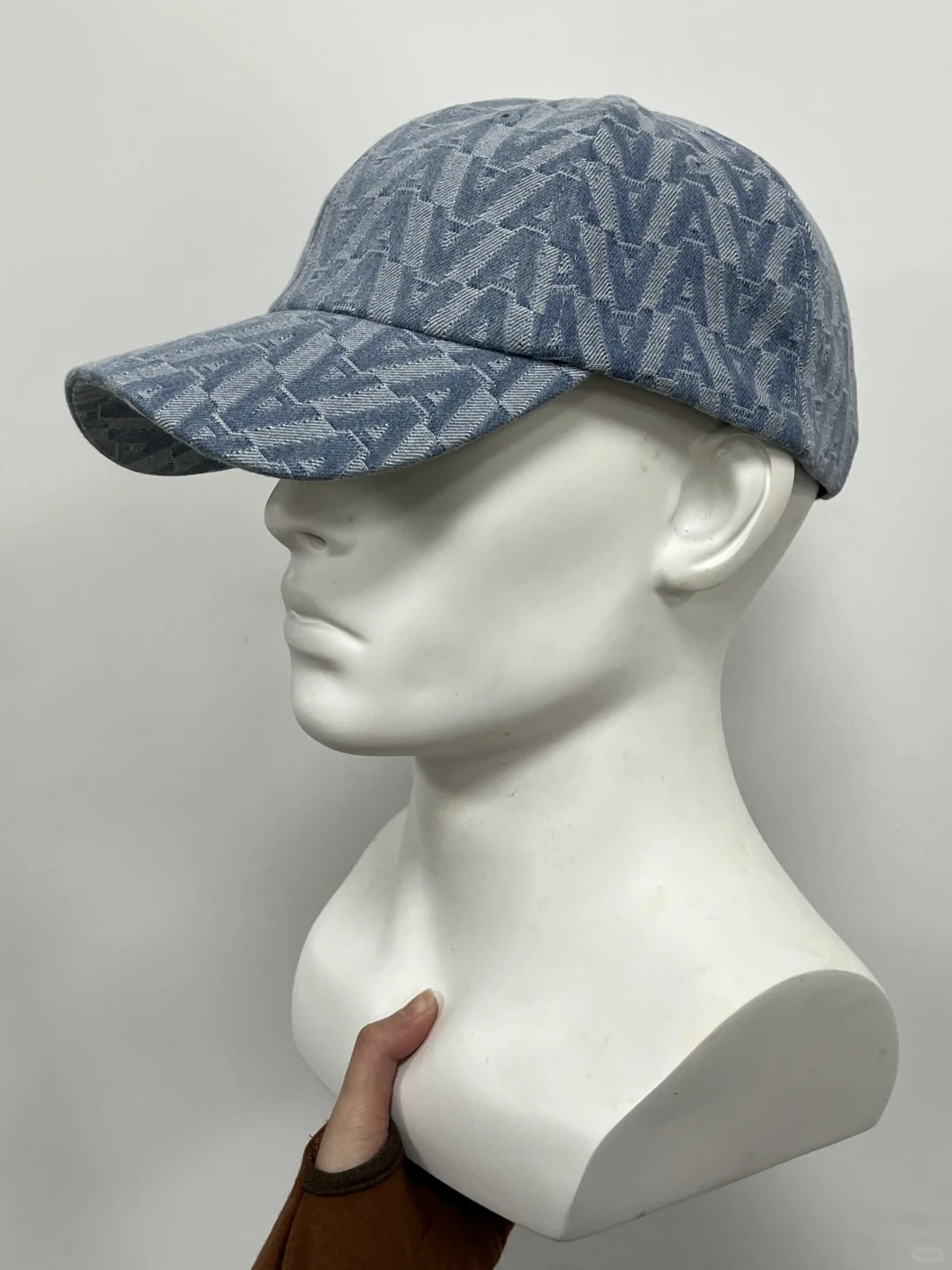 ?‍♀️70后老阿姨退休创业｜开了个帽子厂?