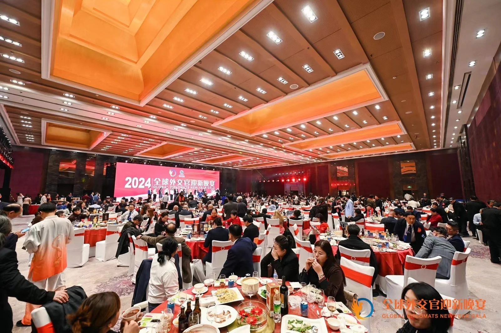 招募商业合作，开启全球外交官晚宴！