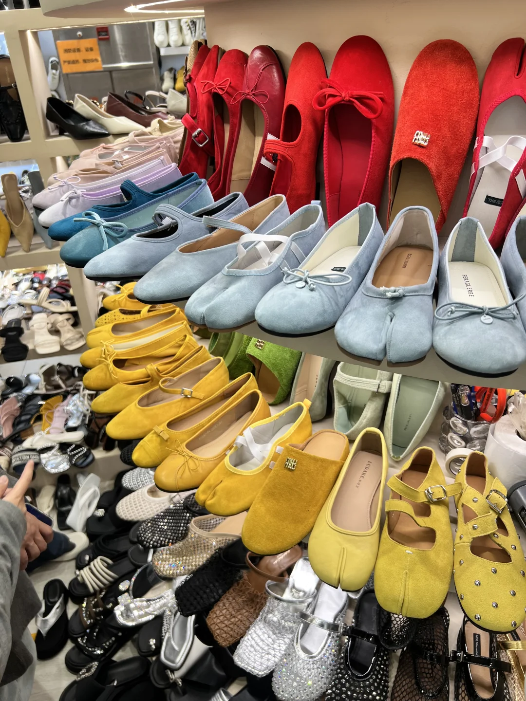 今年夏天超爱的鞋子?！?