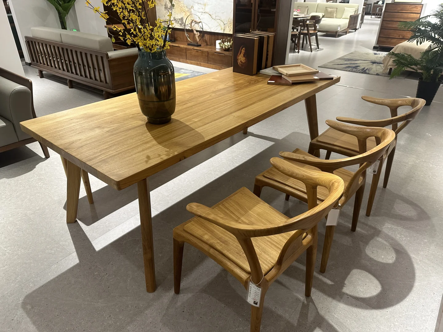 上海家具工厂?新中式整木全屋定制乌金木?