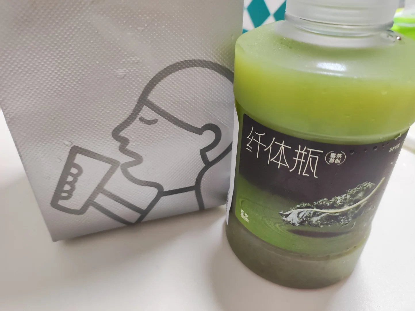 小绿瓶测评(喜茶V奈雪V瑞幸V沪上阿姨)