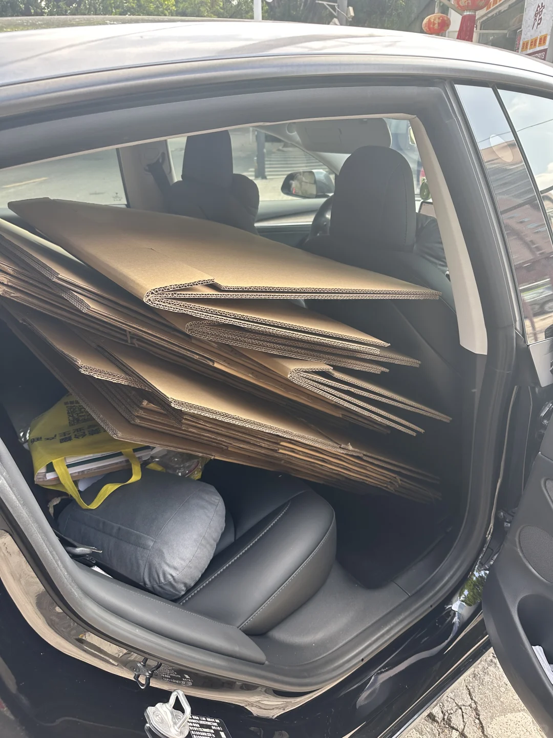 厂二代载不来帅哥 但可以拉很多纸皮