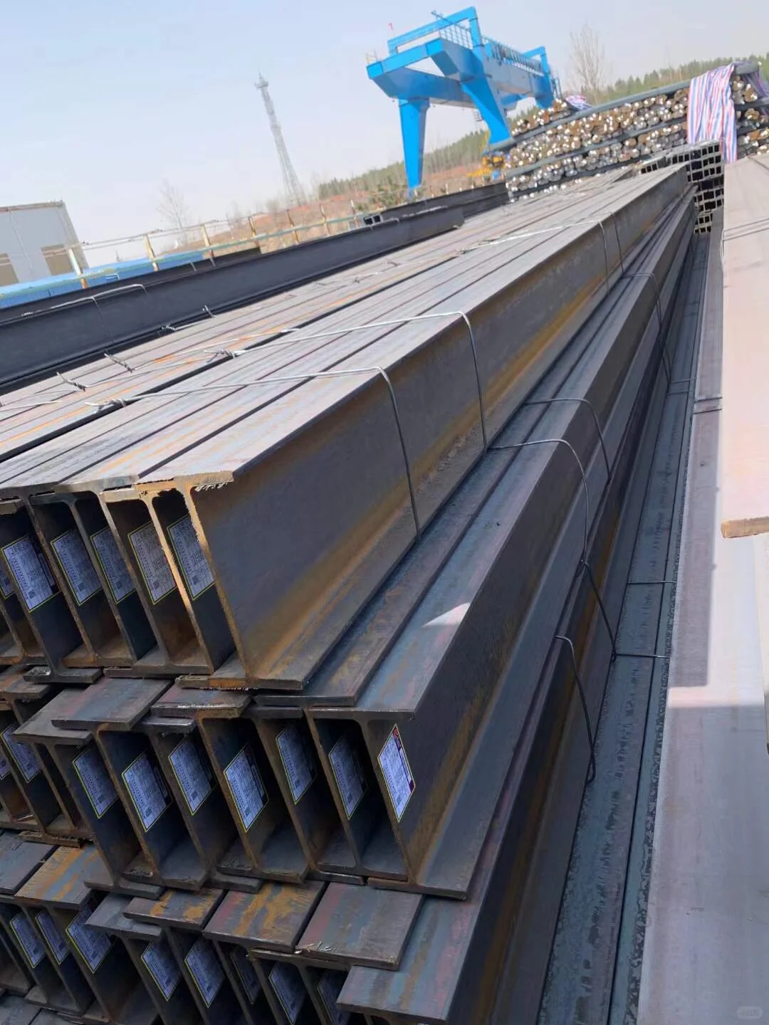 我是在上海做钢材出口贸易的