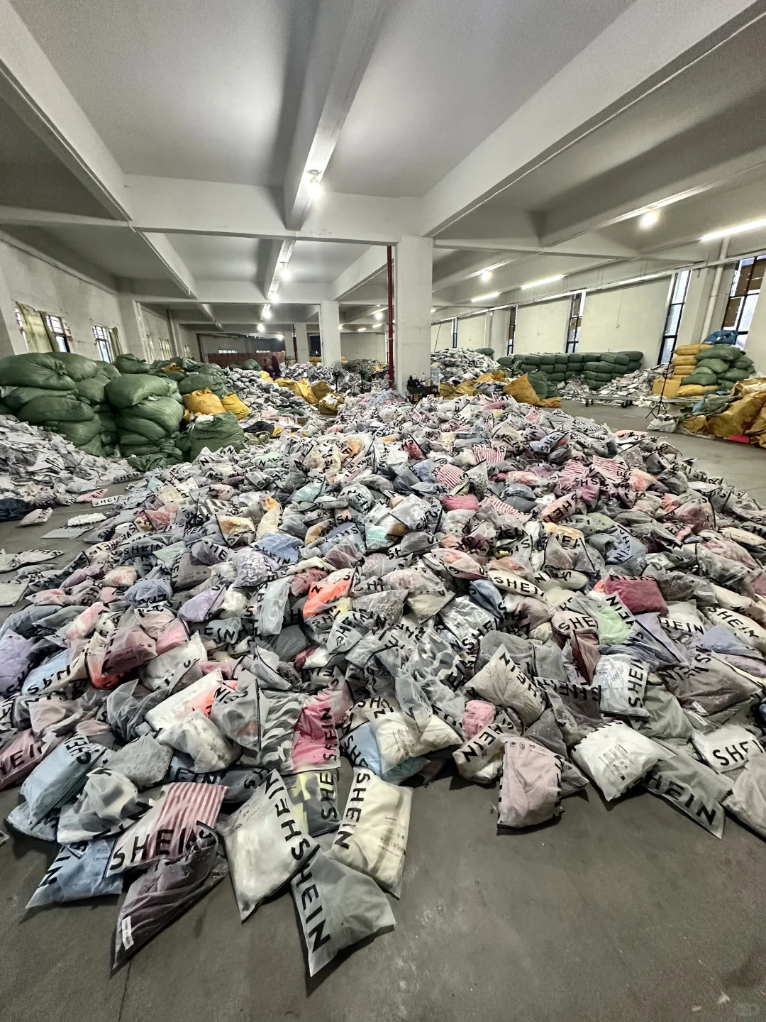 广州服装批发外贸