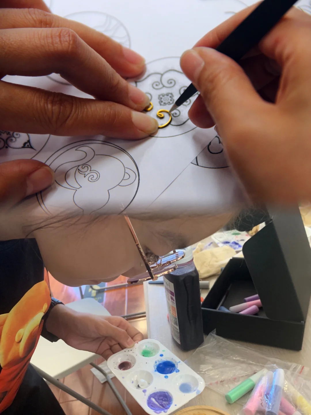 非遗传承与现代化结合=非遗文化讲师的崛起