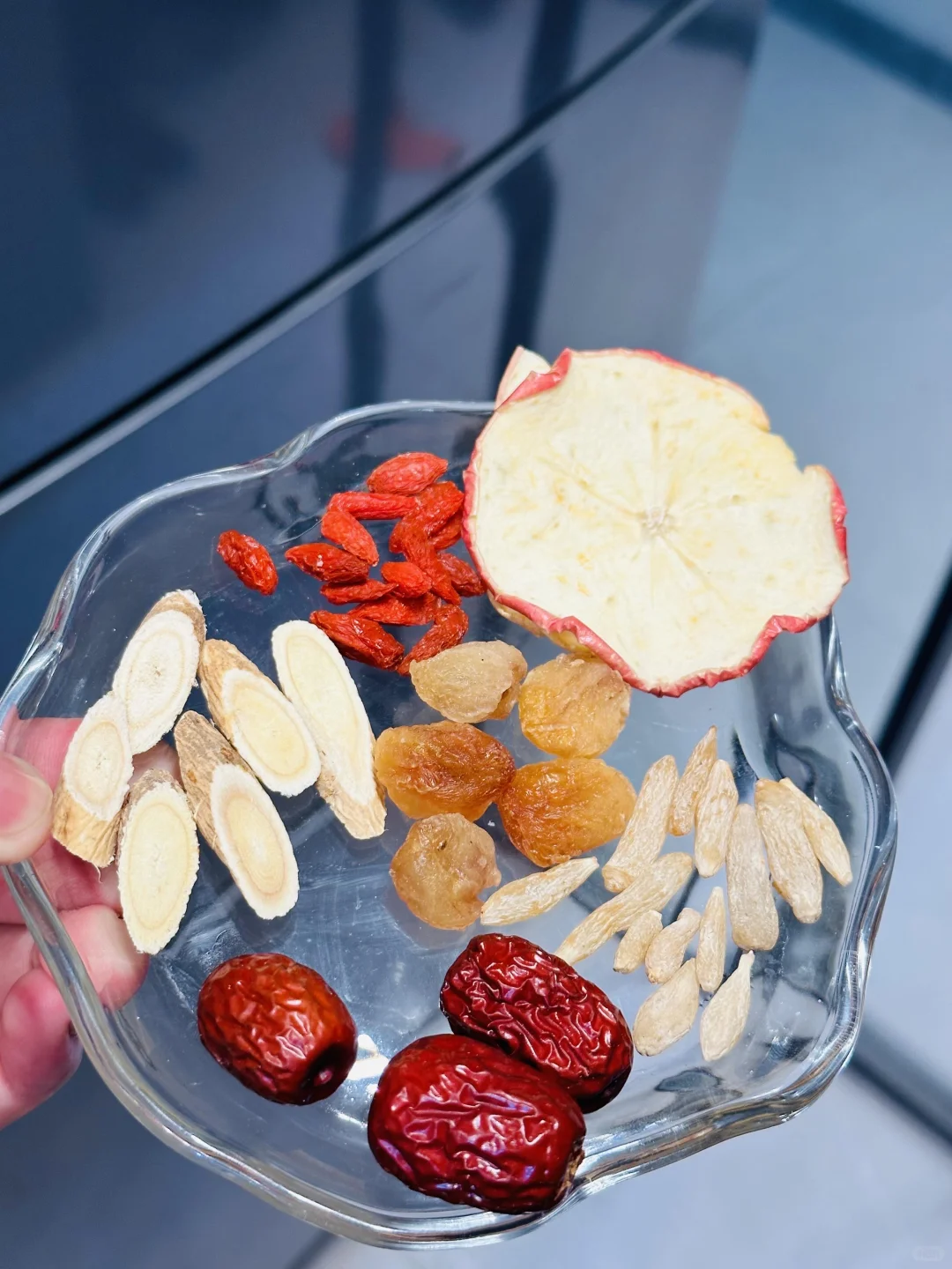 奶茶拜拜！入秋以后我只跟着露思喝苹果水