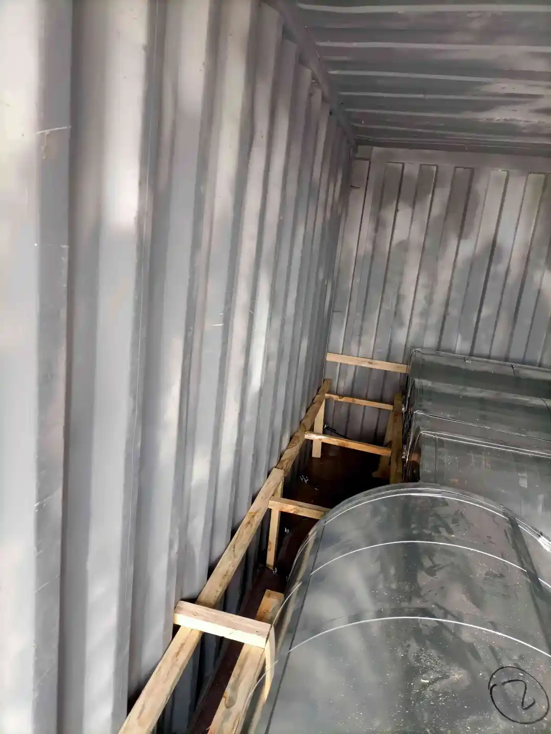 00年卖钢卷的小女孩出货的一天