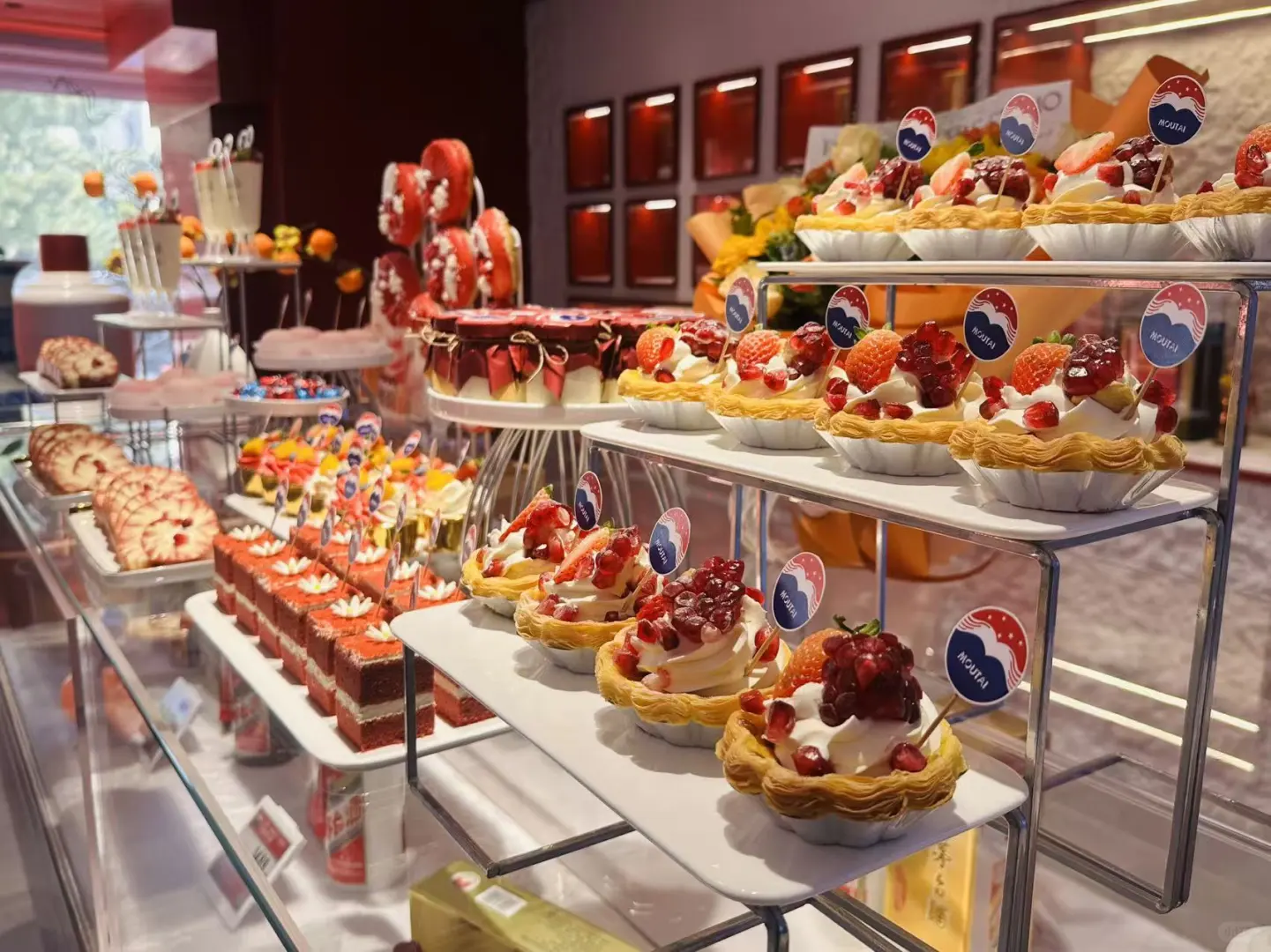 岁物丰成 共品酱香