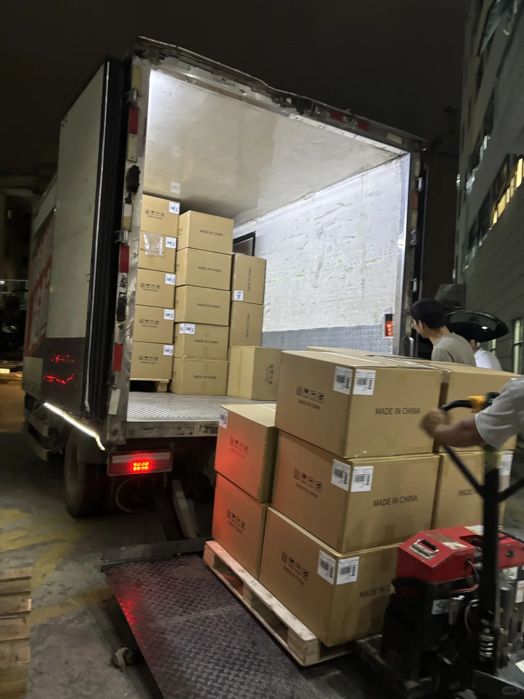 爆款蓝牙耳机工厂直发！跨境亚马逊