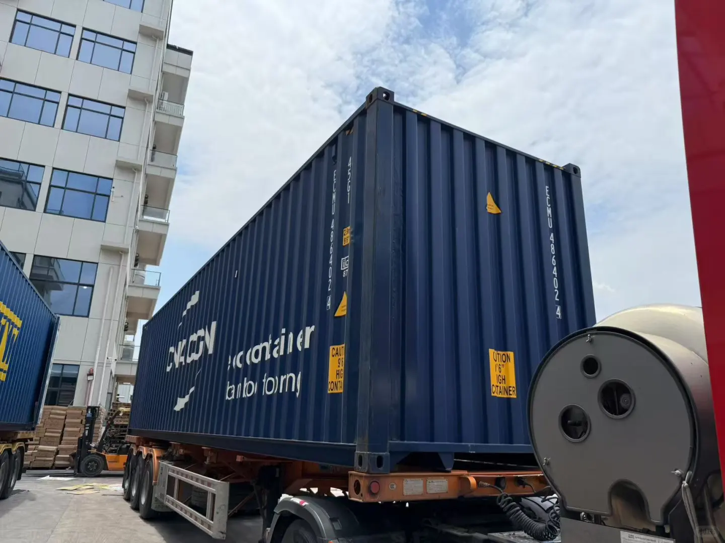 外贸工厂繁忙的一天