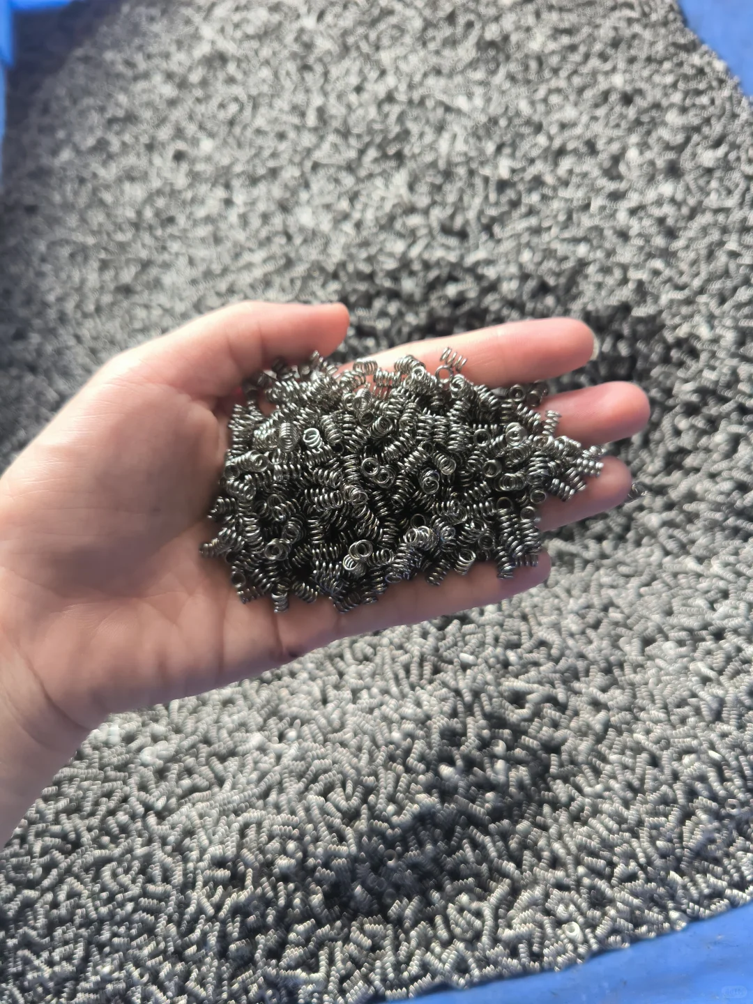 百分之九十的工厂应该都深陷其中