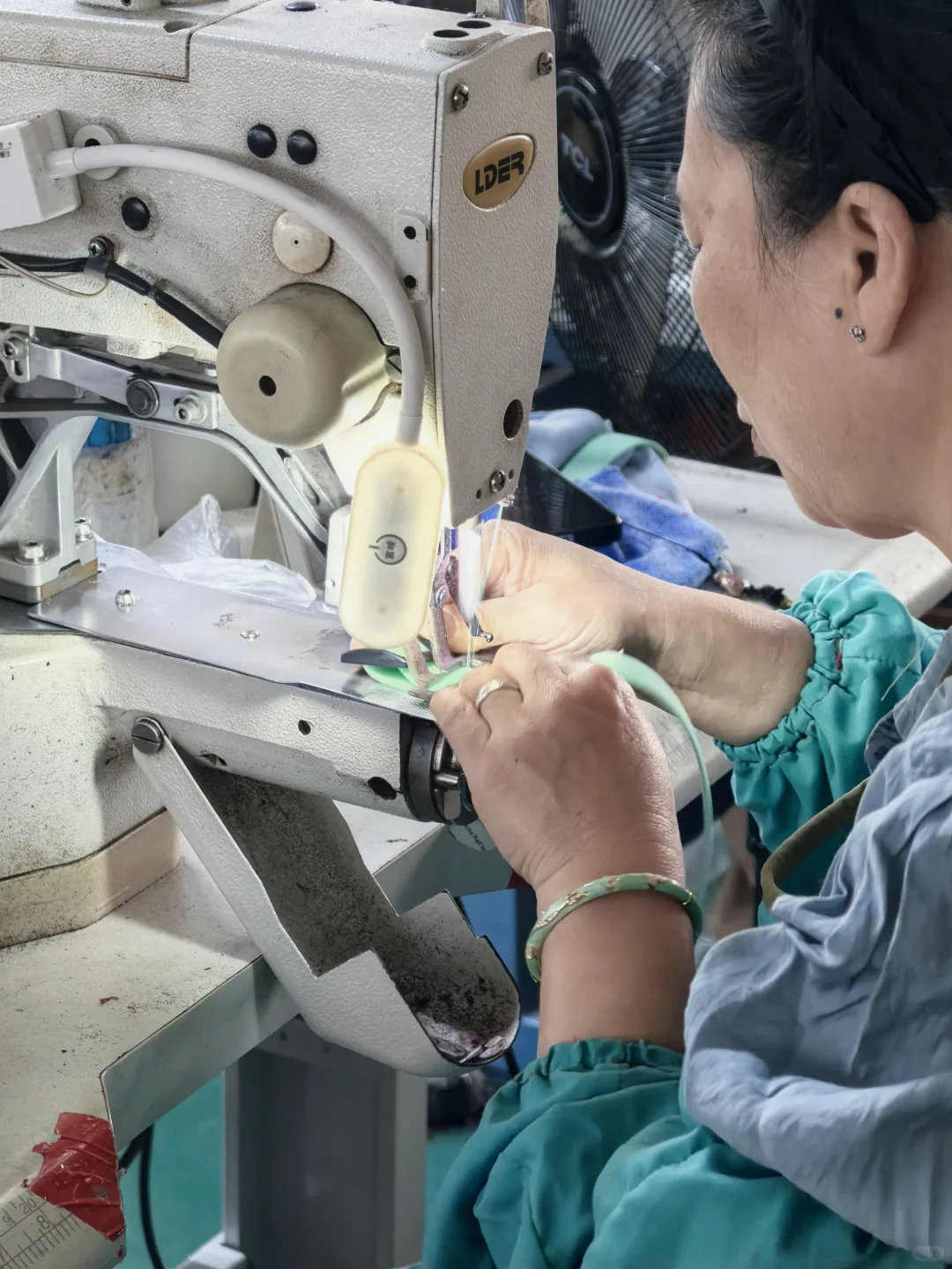 福州宠物服饰工厂，给你最用心的宠物用品！