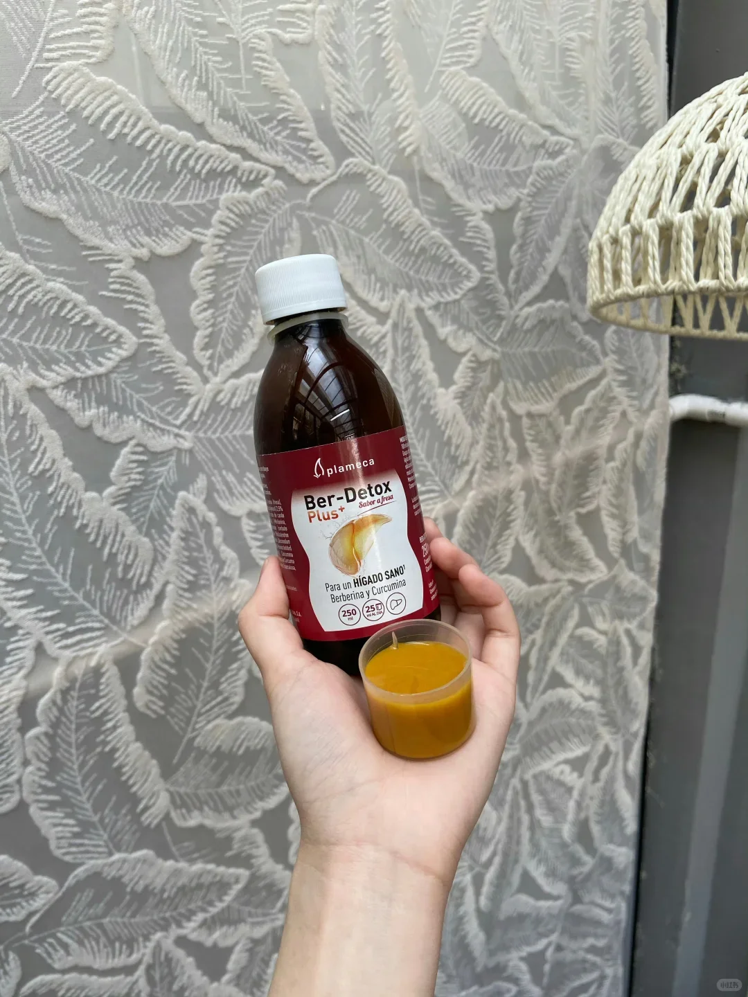 女明星你欠我一个解释。。。。。