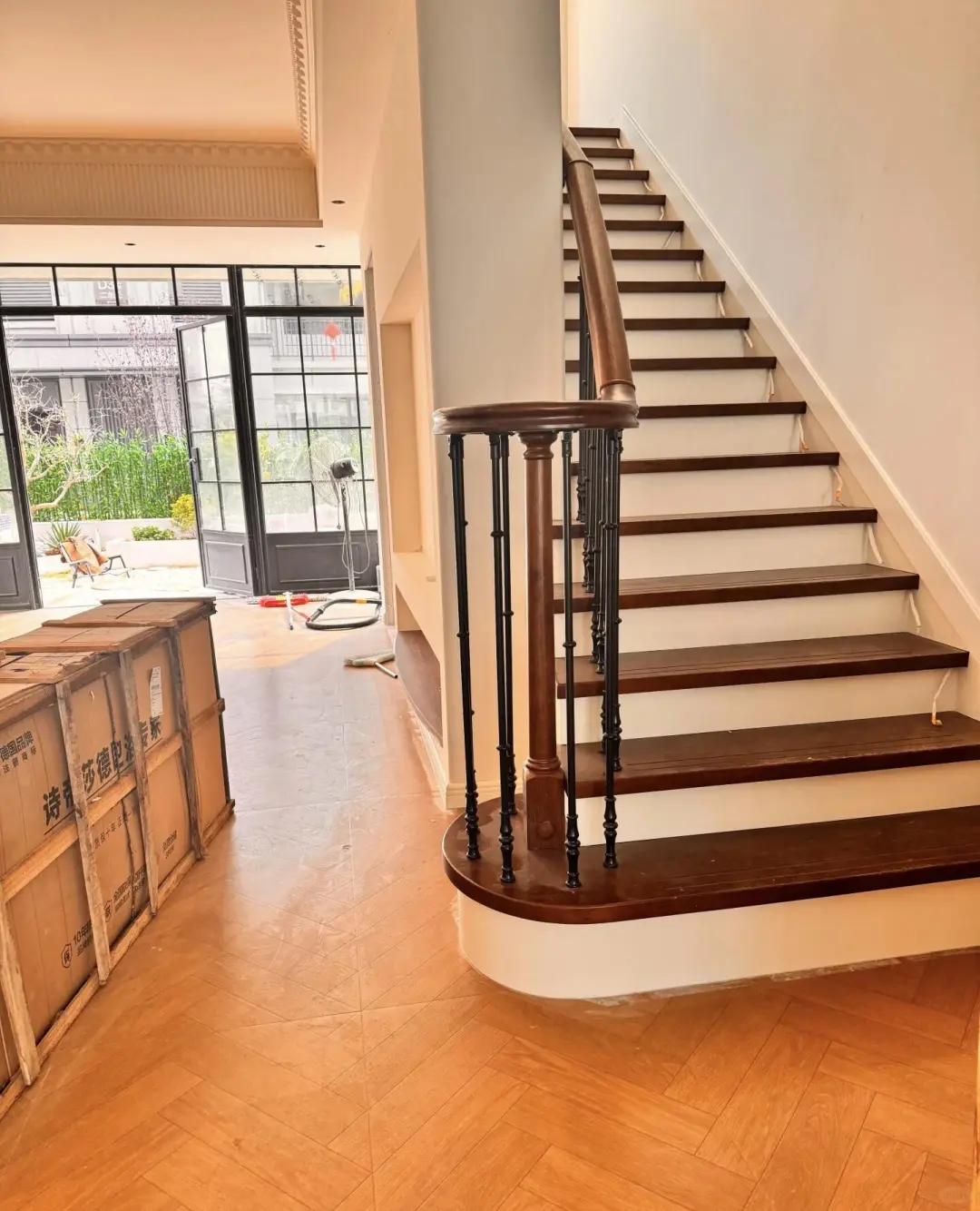 ?长沙原木楼梯扶手定制 源头工厂抄底价