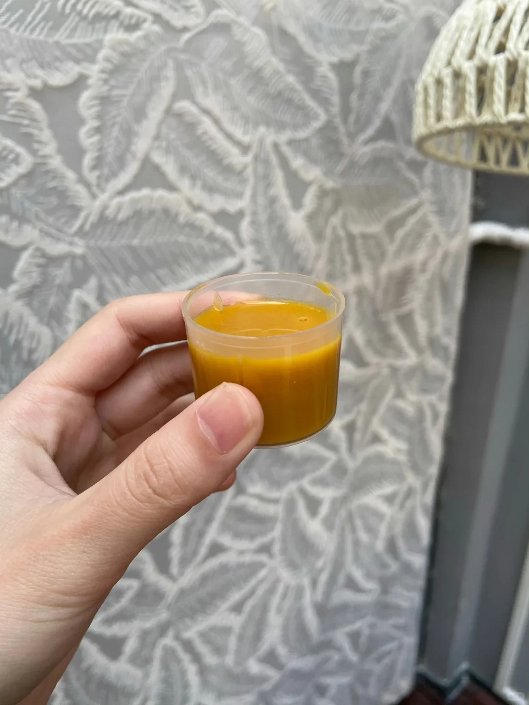 女明星你欠我一个解释。。。。。