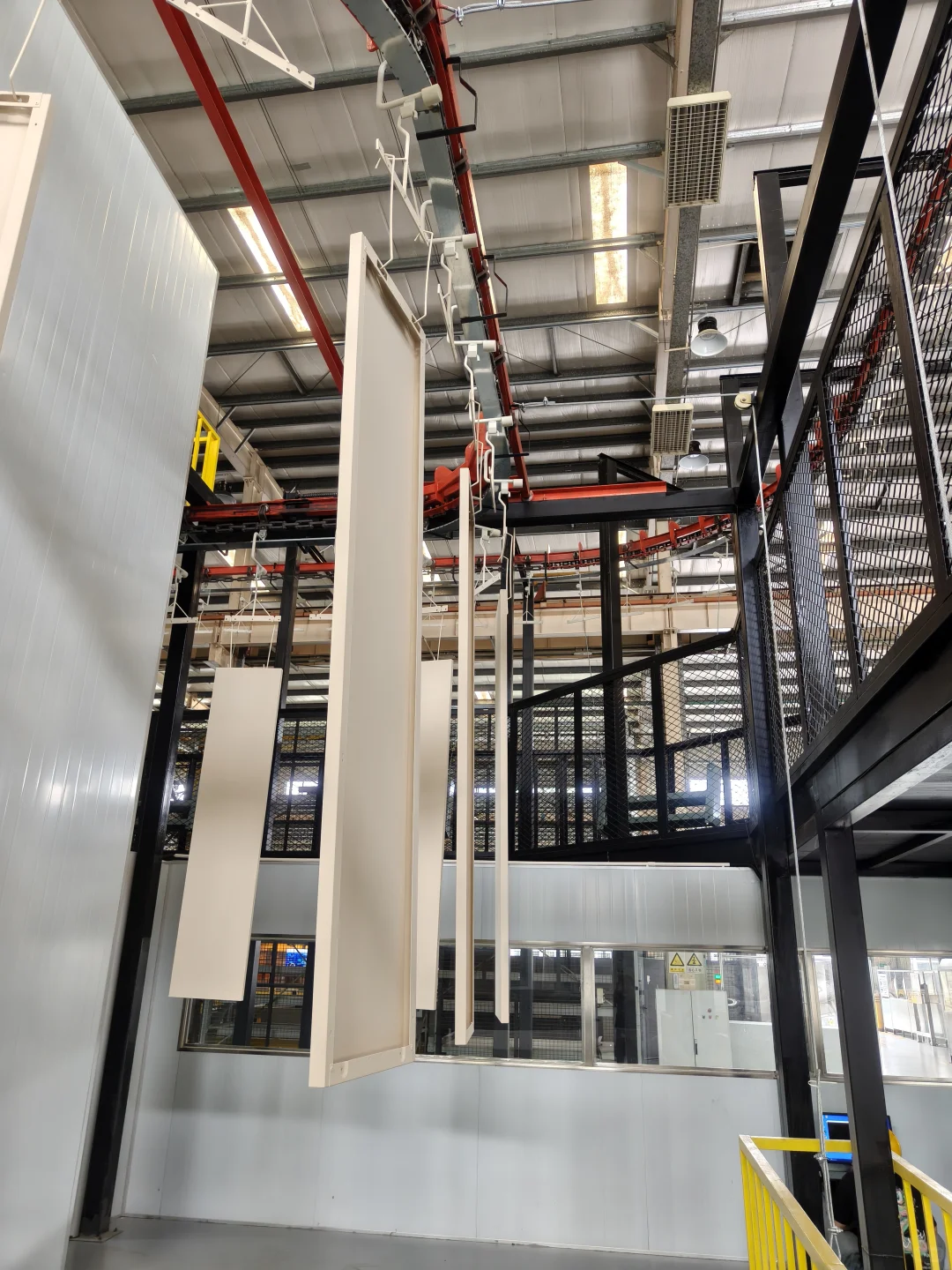 直到挖到这家「智能喷粉生产线」