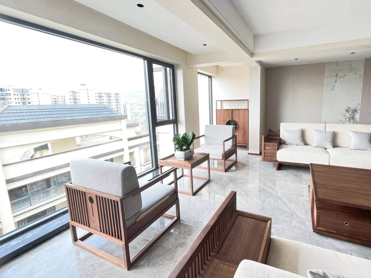 八年挚爱，小胡哥分享：世尚家居