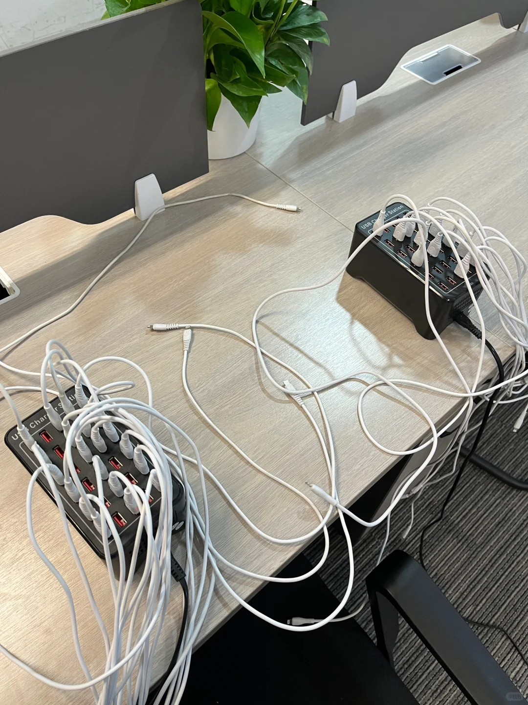 在重庆进了一家TikTok跨境公司