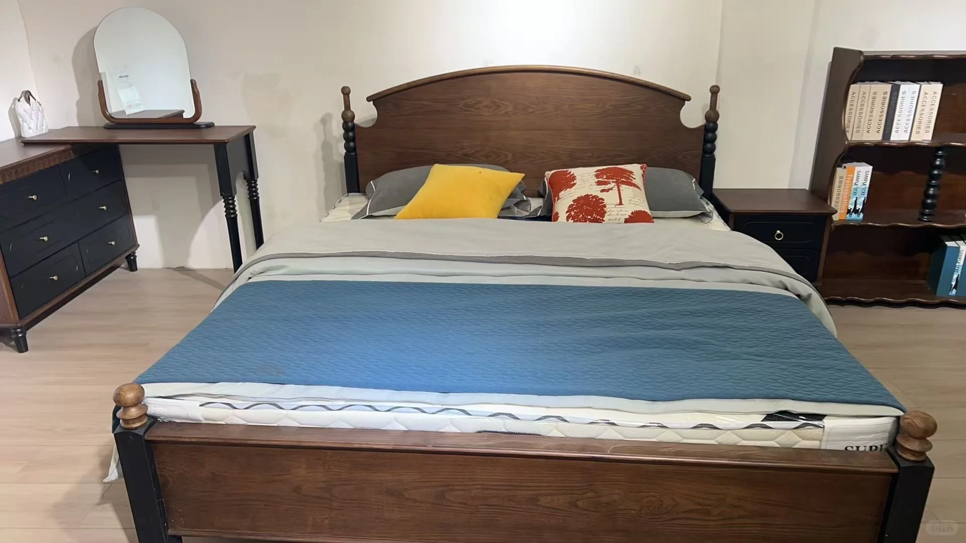 成都中古风源头工厂?只做纯实木中古风批发