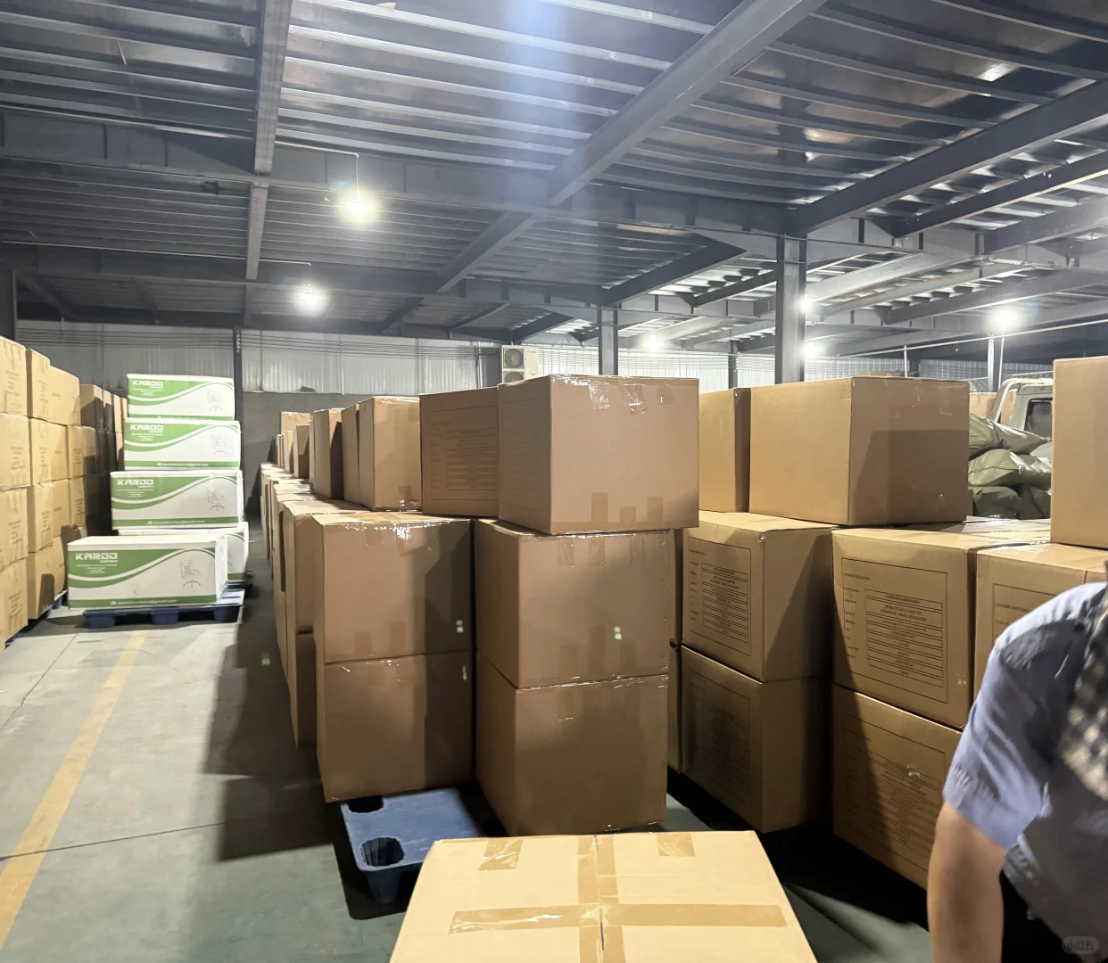 来工厂验货啦！