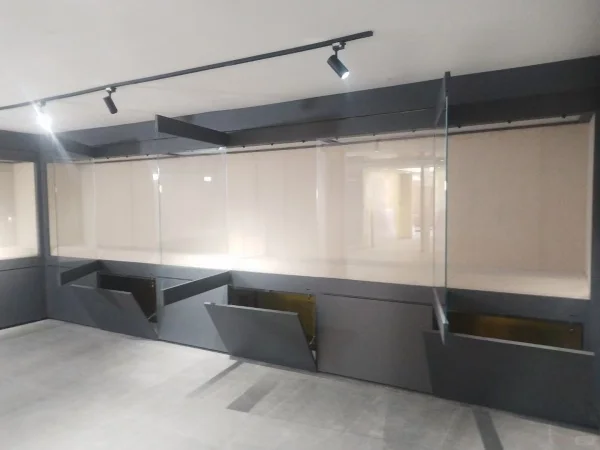 博物馆展柜制作厂家，让馆藏文物“永葆青春