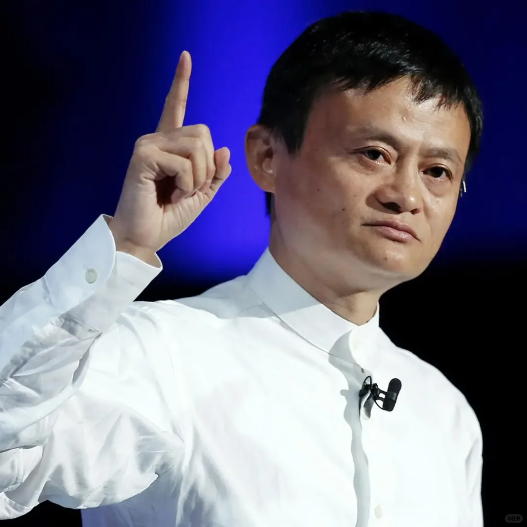 为什么有些人会客厅醒目位置摆白酒柜？