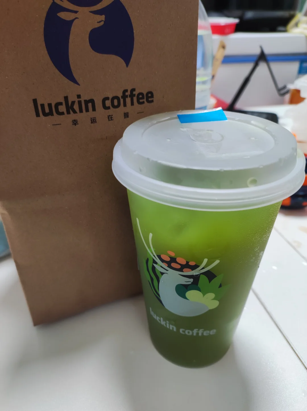 小绿瓶测评(喜茶V奈雪V瑞幸V沪上阿姨)