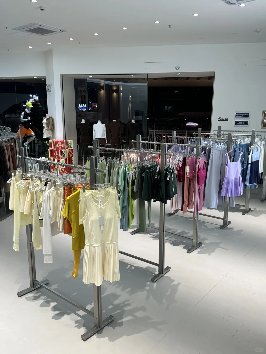 广州！平价好逛的运动服装批发市场！！