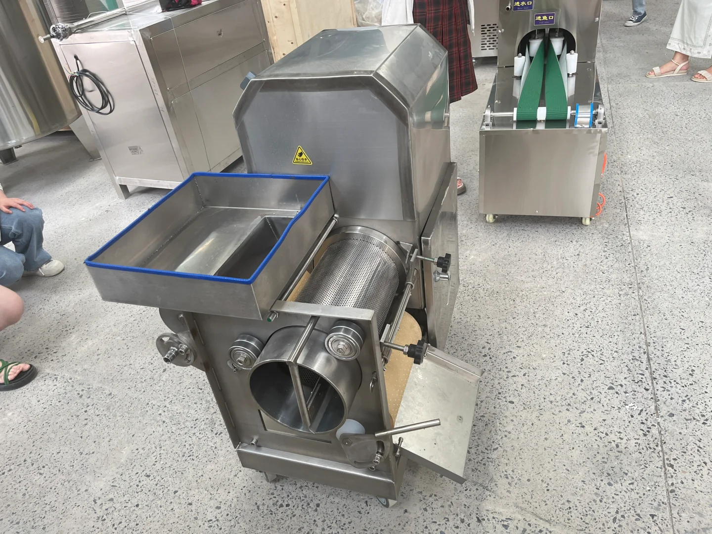 新增生产线——处理鱼的设备