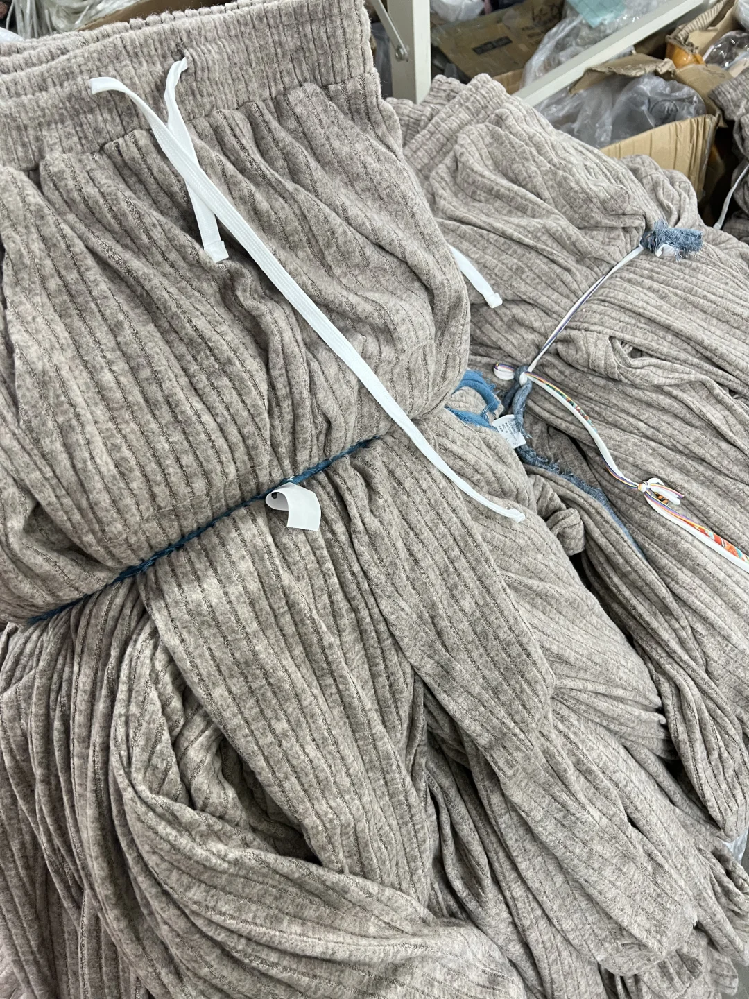 别再乱找服装厂！找对工厂出bao版少走弯路！