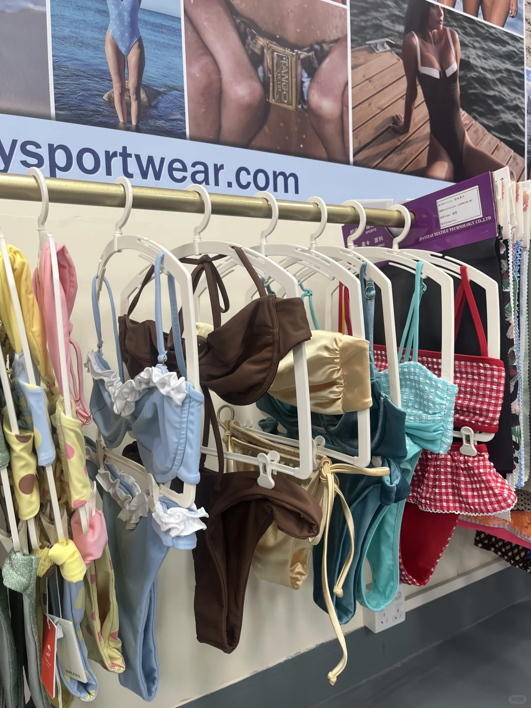 即将参展的样衣