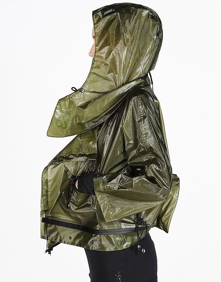 绿色机能风穿搭设计，把“硬核户外”穿成时尚～