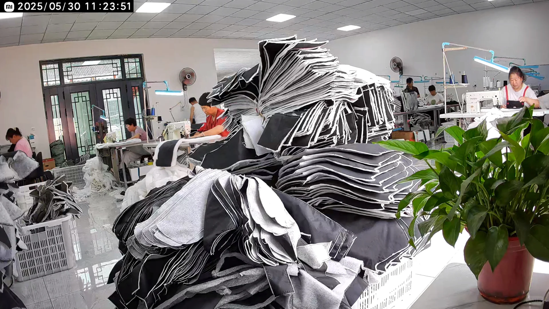 承接各类服装代加工业务