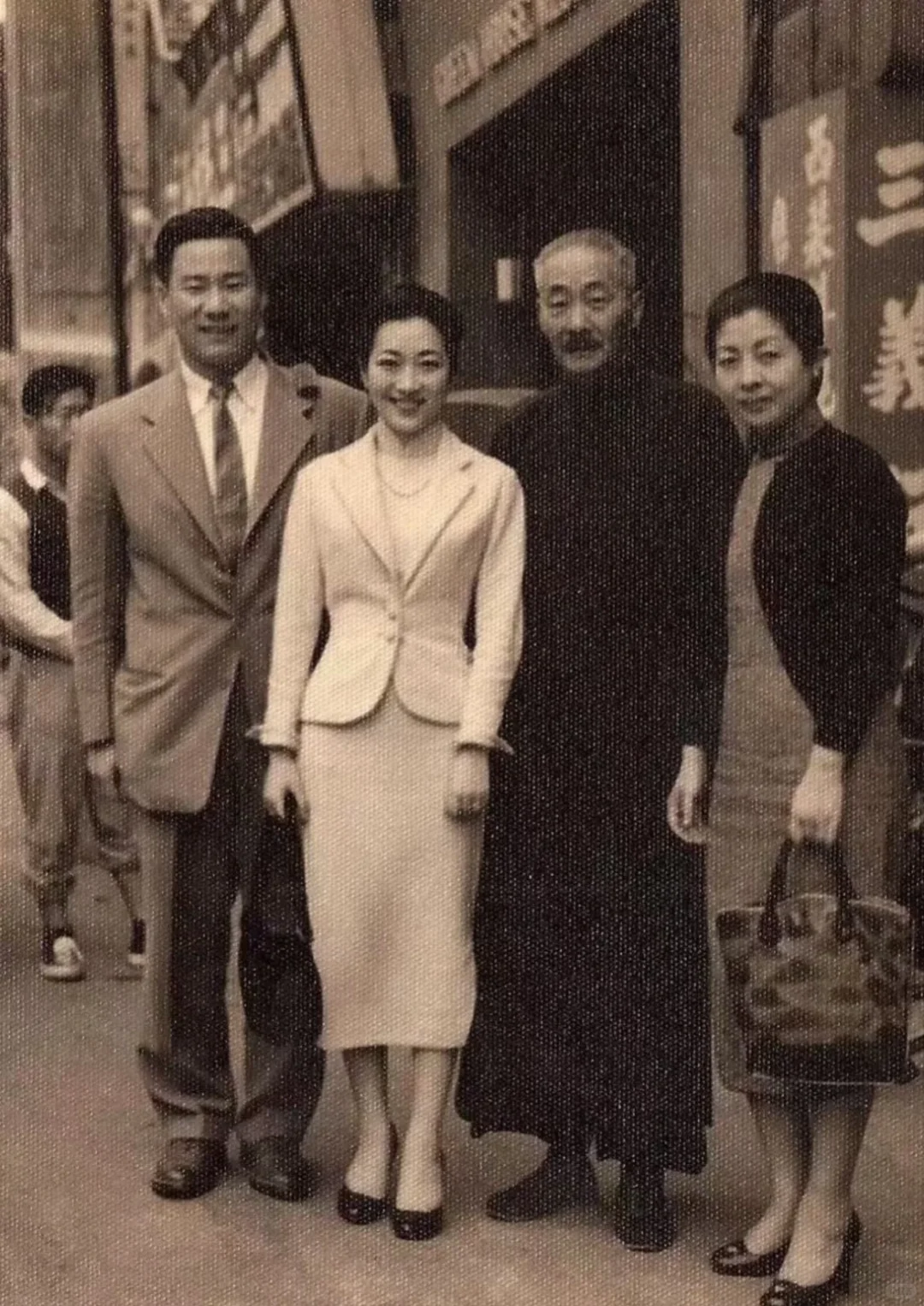 在破烂中寻找古董民国女士西装