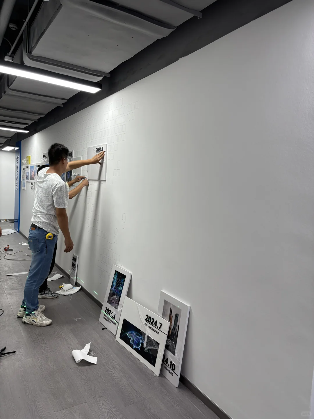 企业发展历程文化墙安装全过程走一波～