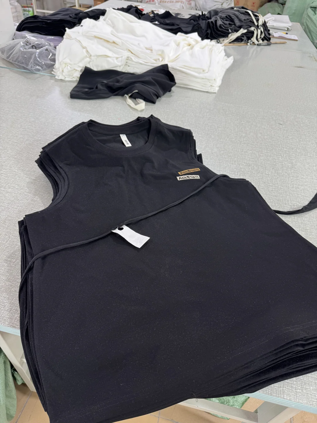T恤加工厂，小批量50件包工包料！