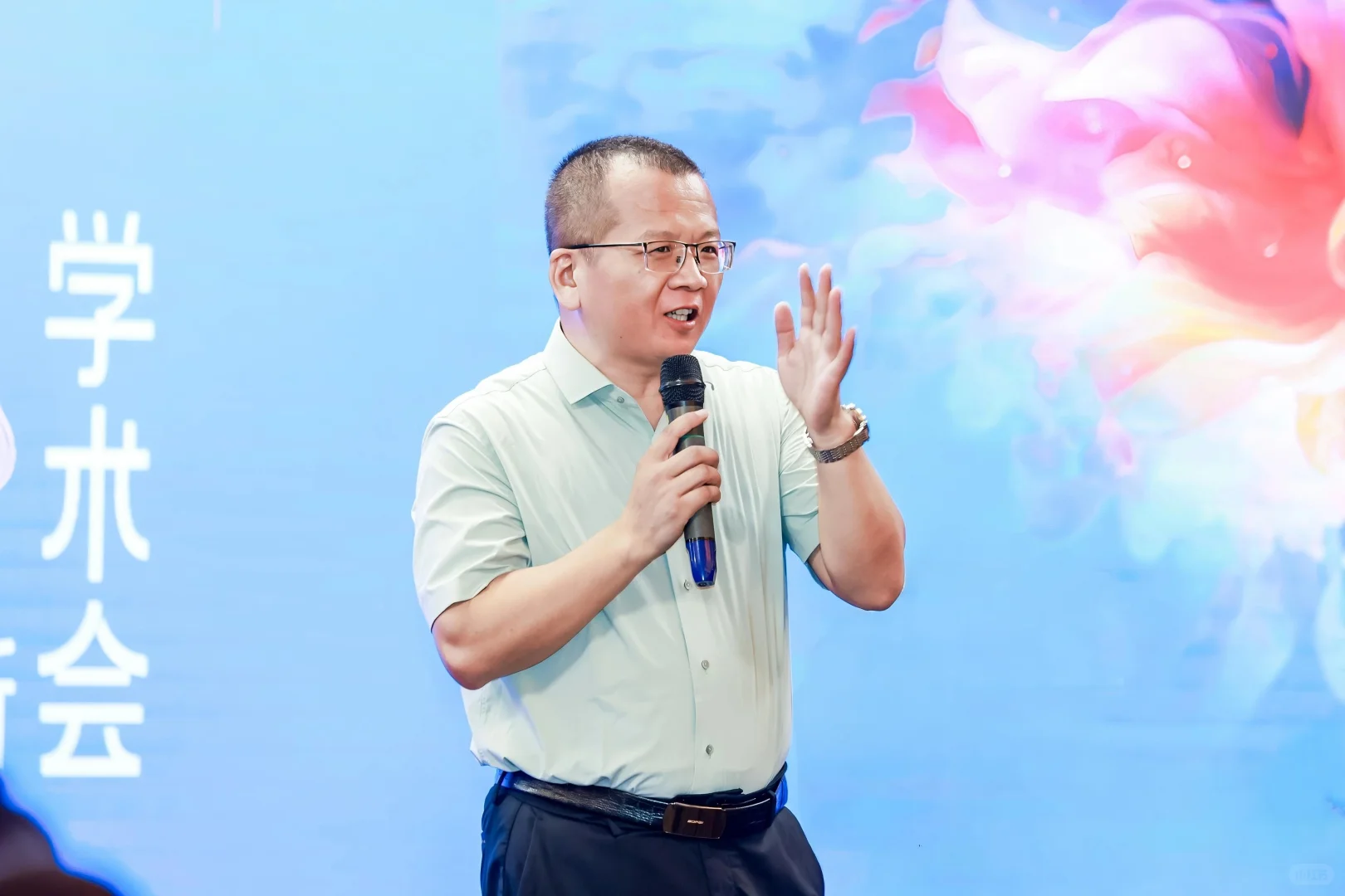 为何很多产品都是固体饮料？