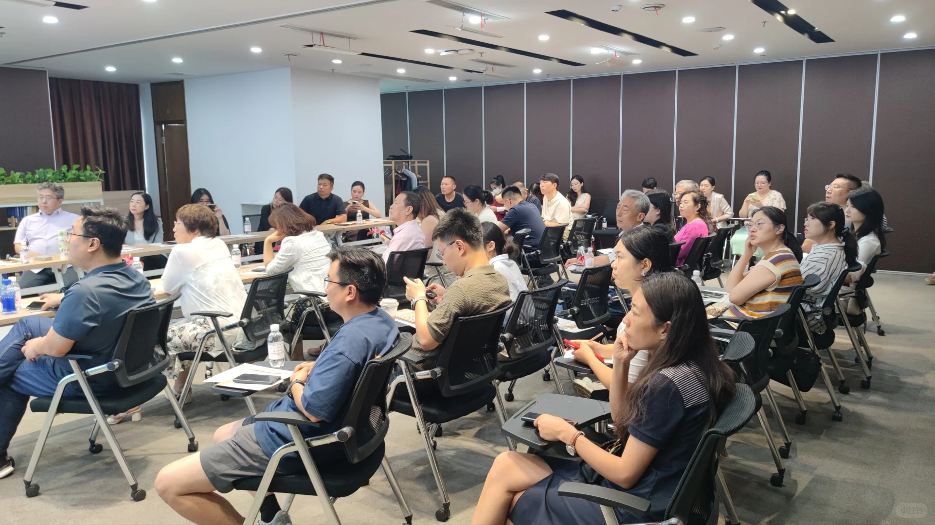 汇聚 1200+位青岛企业家会员