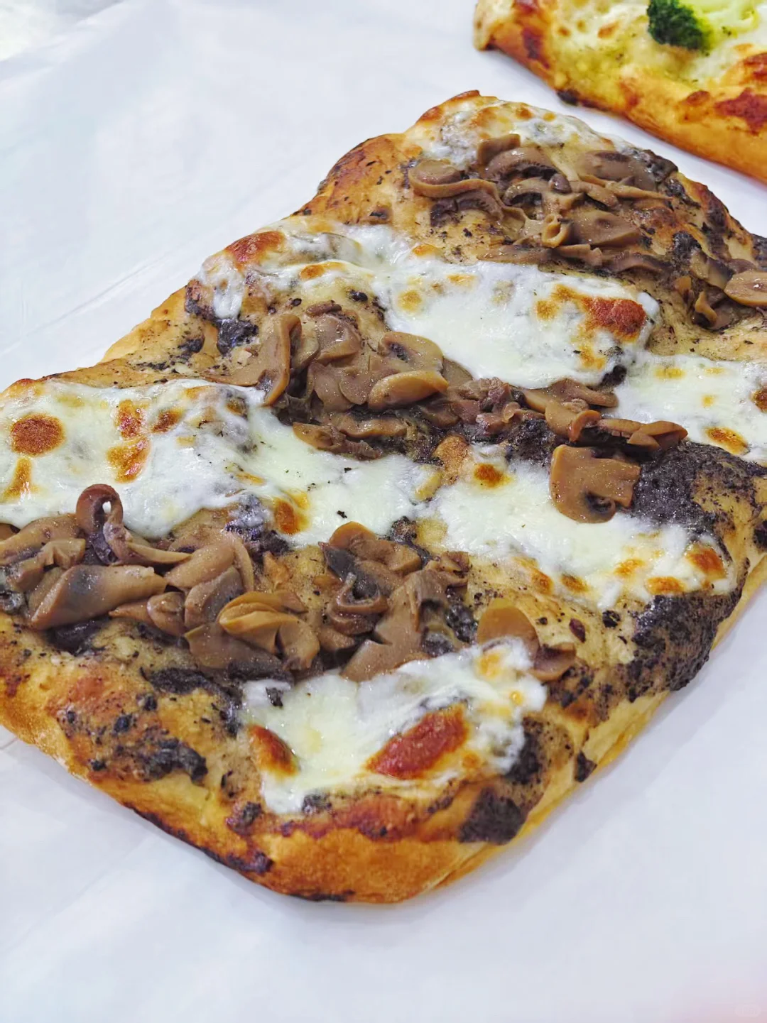 溯源天津贝儿食品：一口披萨与面包里的匠心，