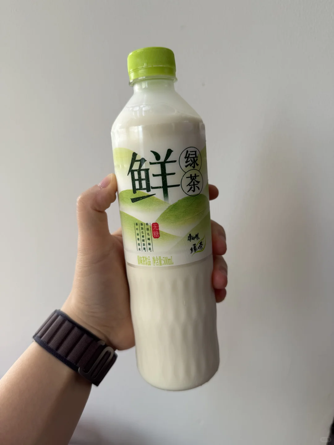 真的有被这瓶白绿奶茶茶惊艳到！