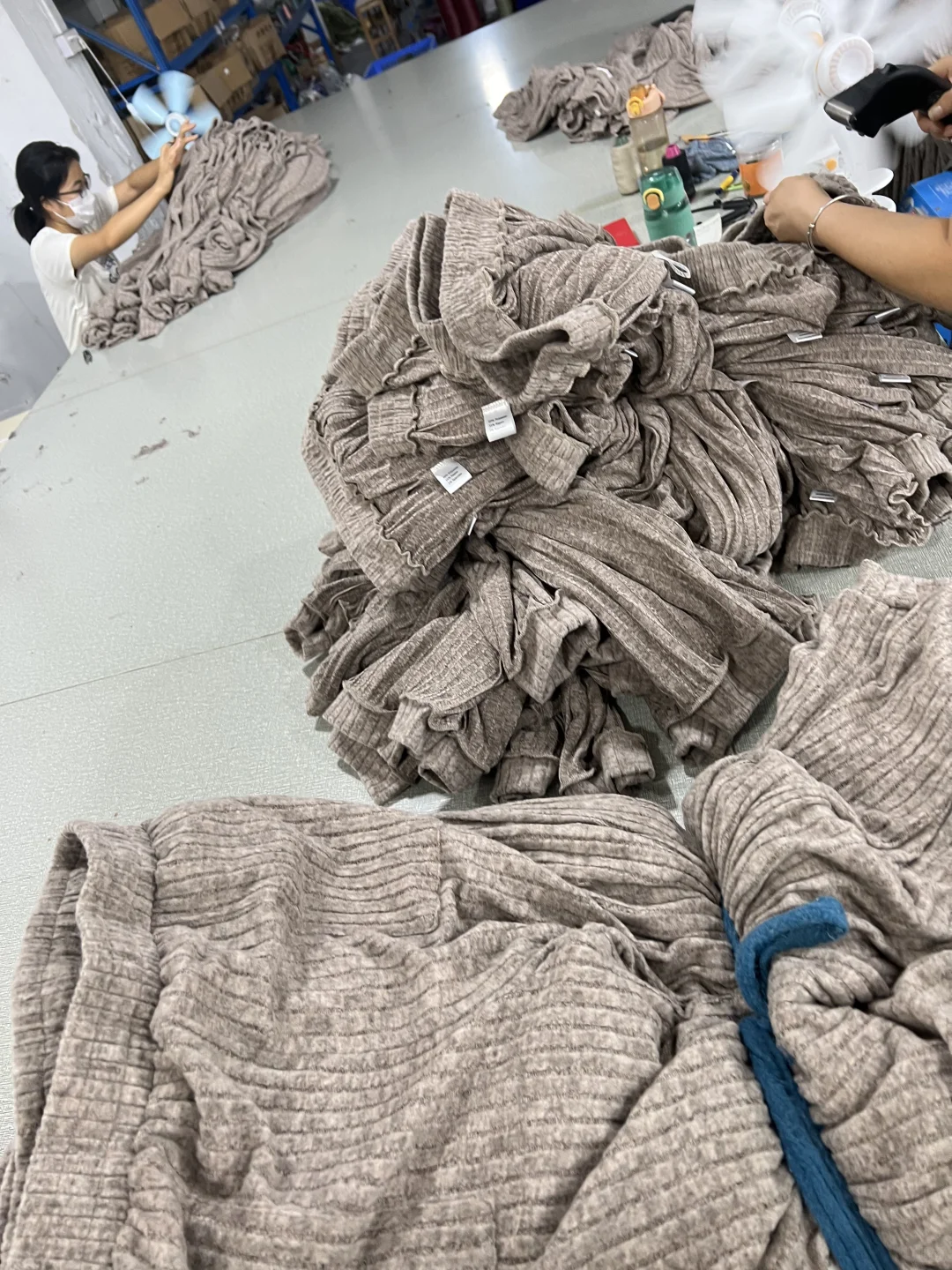 别再乱找服装厂！找对工厂出bao版少走弯路！