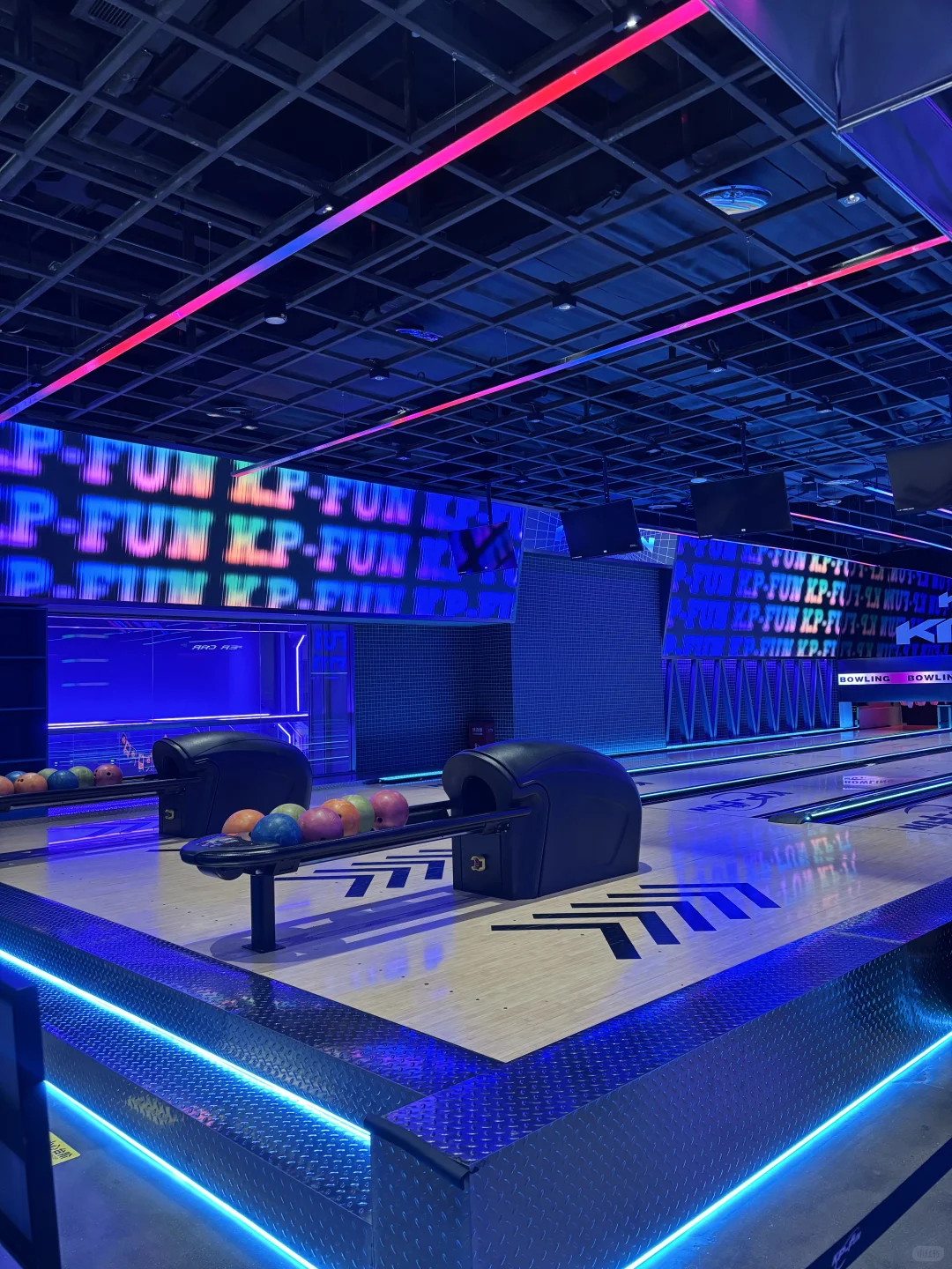 KP-FUN潮玩｜深圳万圣节赛博鬼混指南！