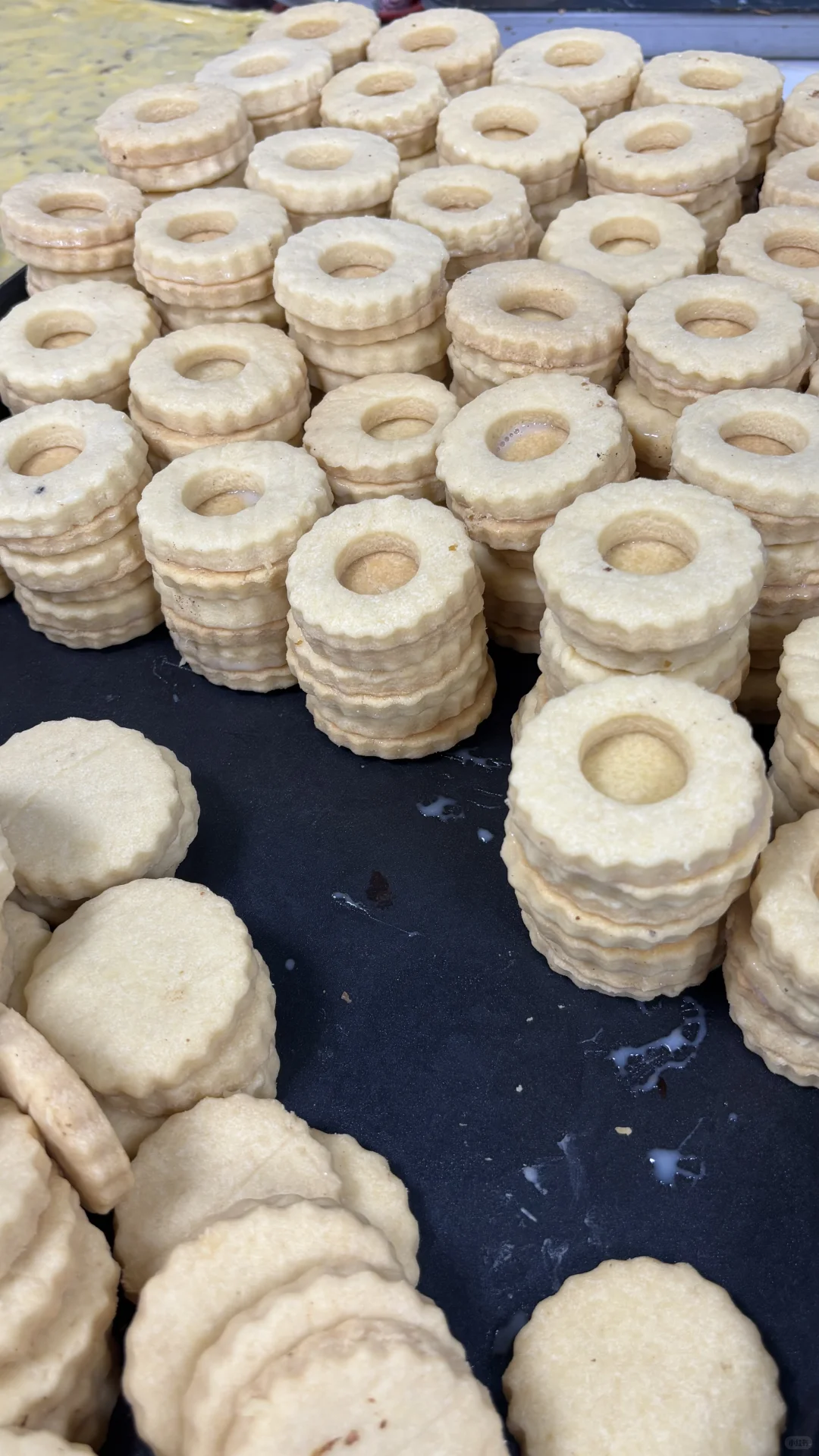 ?民族糕点烘焙厂的日常，香到上头～?