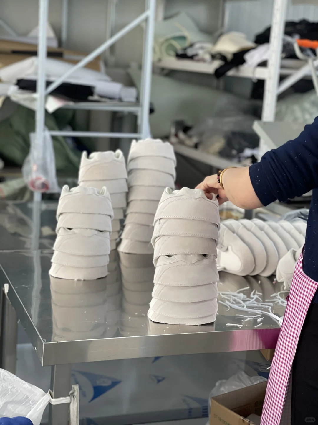 每天都很忙，开发一款鞋，首单基本都不挣钱