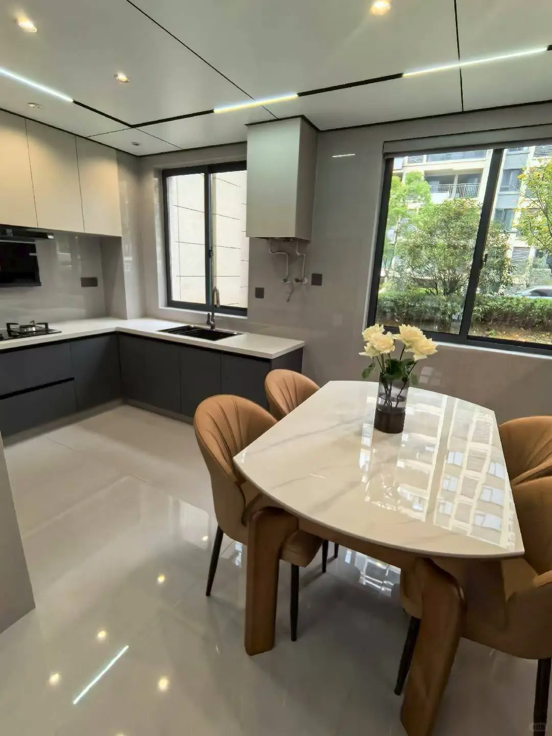 现代风格实景～～～新中源陶瓷臻冠系列