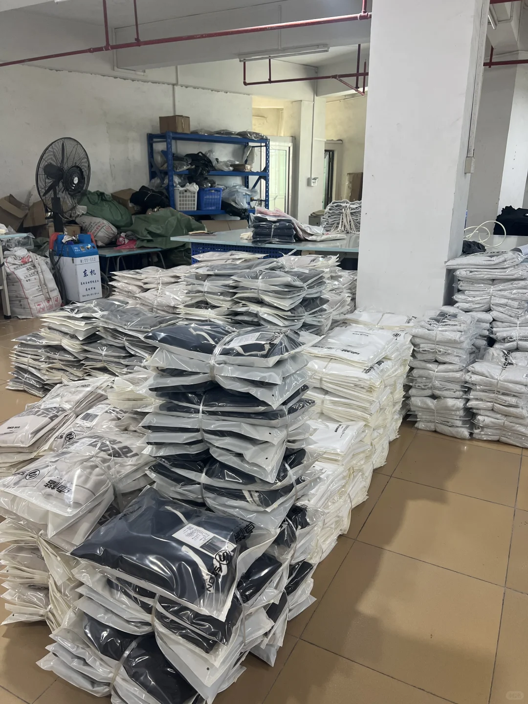 广州服装厂【接精品卫衣定制50件可做】