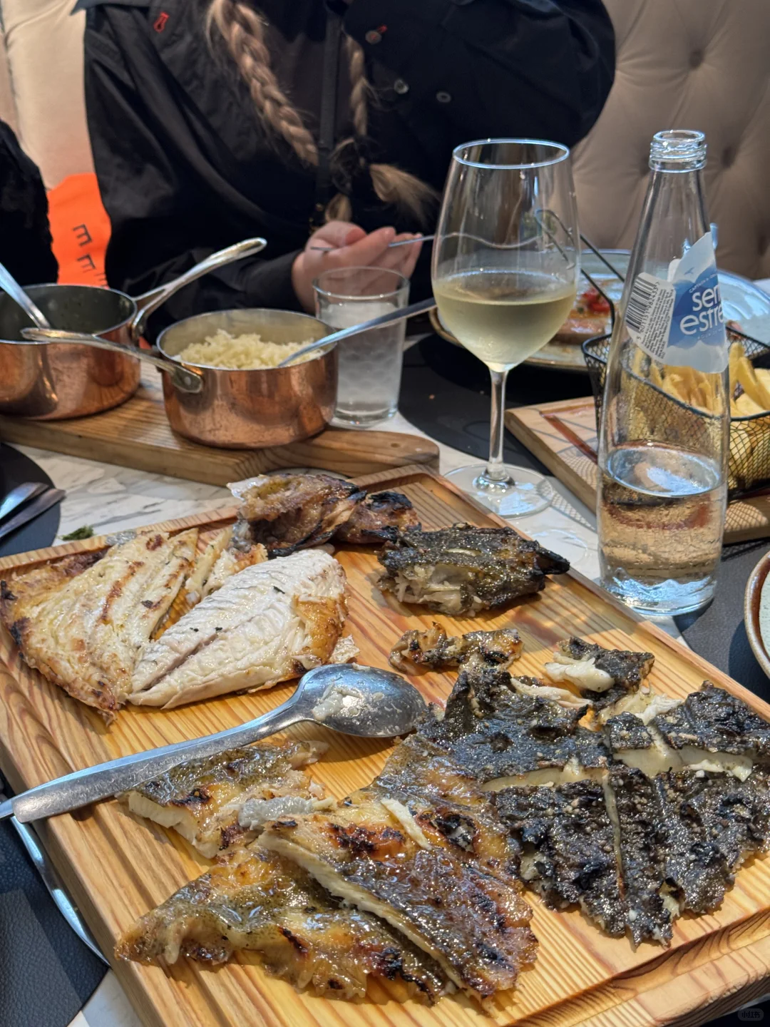 ??波尔图｜Siza海鮮市場里的烤魚店！超好吃