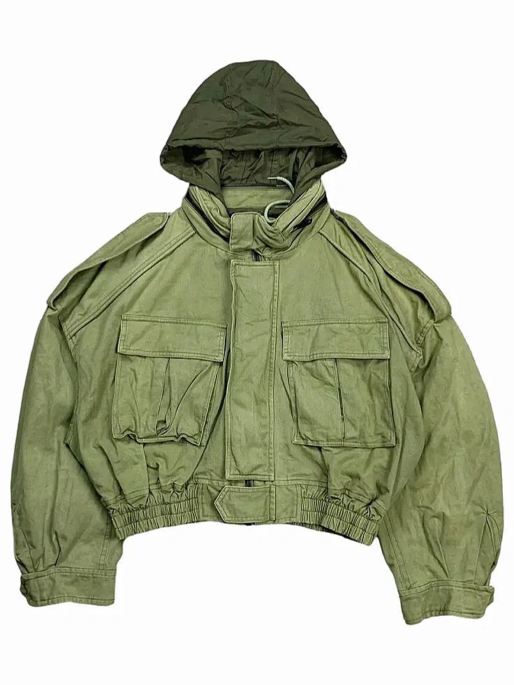 绿色机能风穿搭设计，把“硬核户外”穿成时尚～